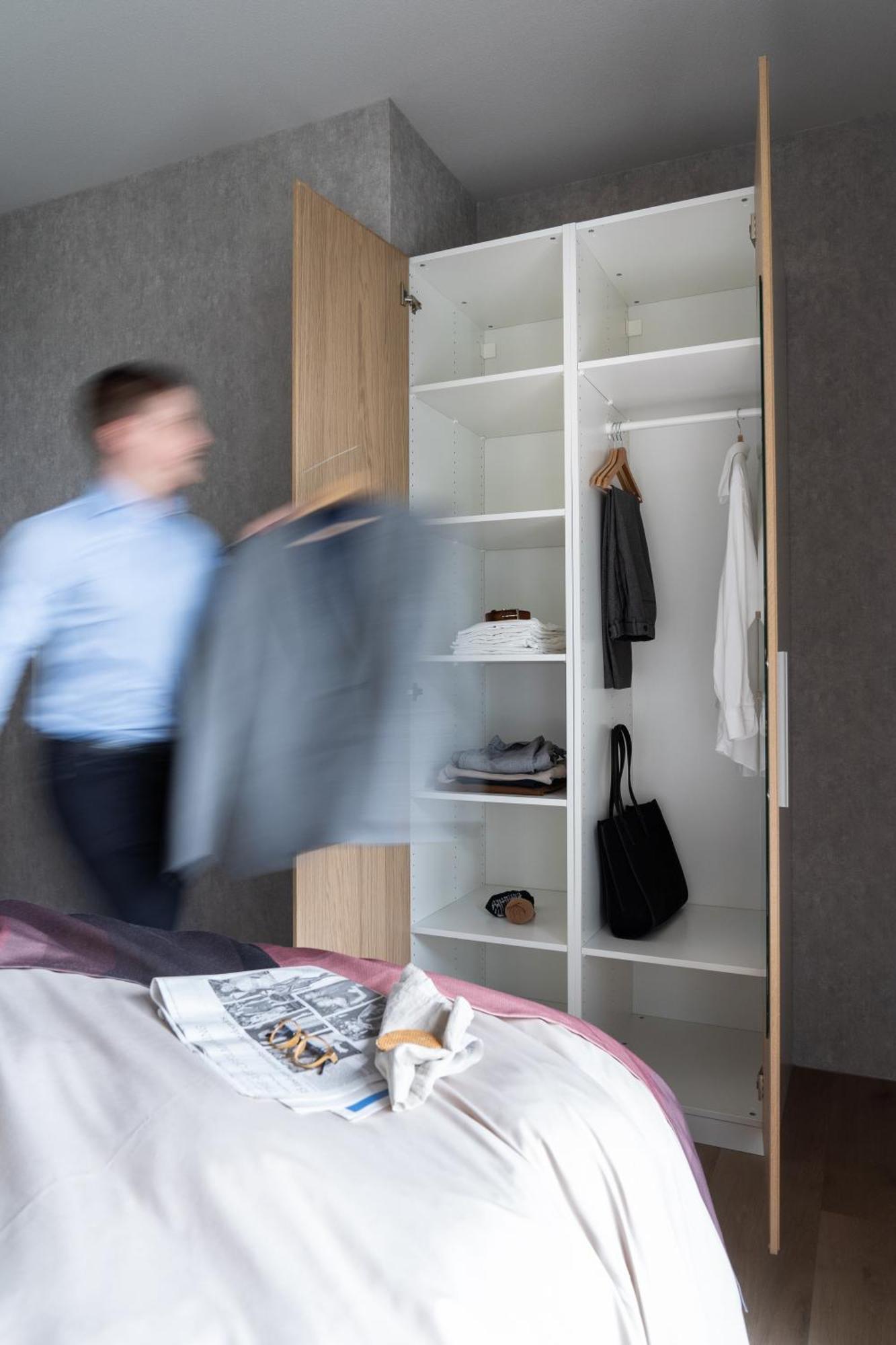 348 Short Apartment *