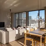Apartment 348 Short Den Haag