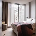 348 Short Apartment