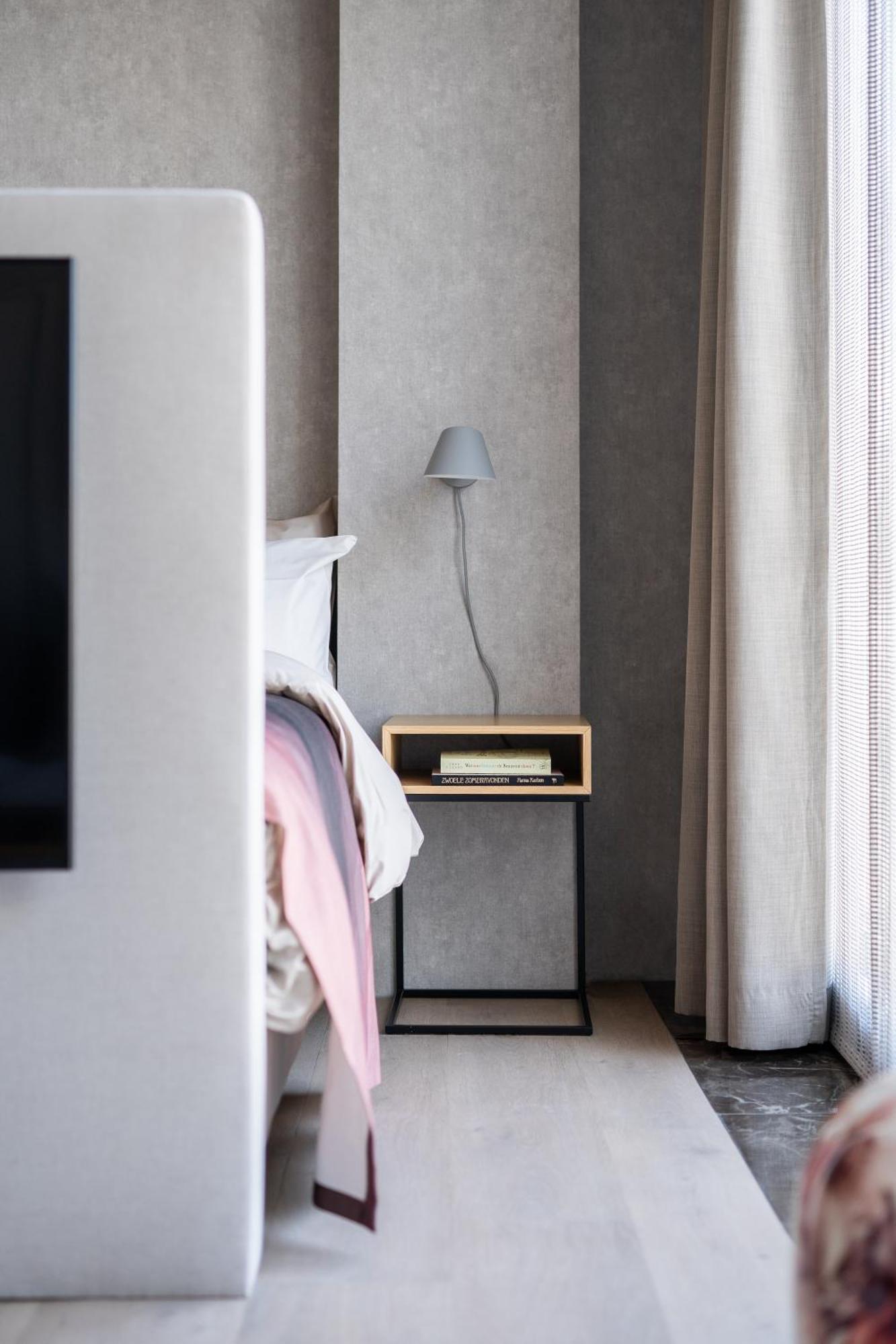 Apartment 348 Short *