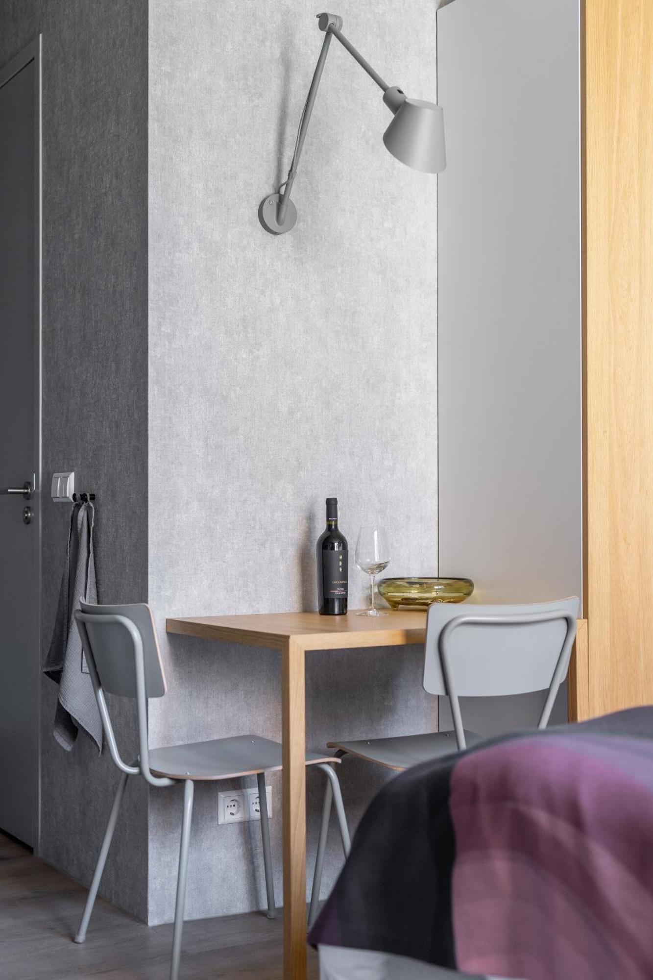 348 Short Appartement